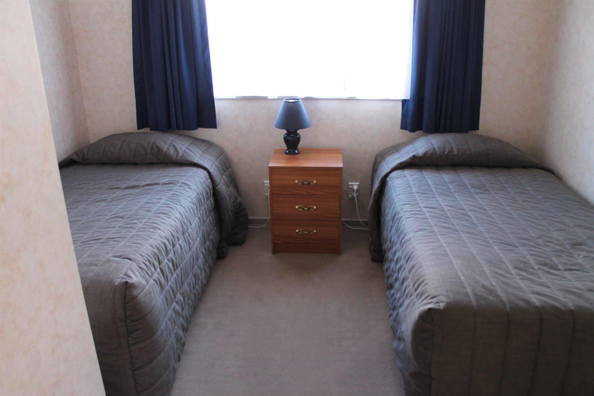 Riverview Motel Уонгануи Экстерьер фото